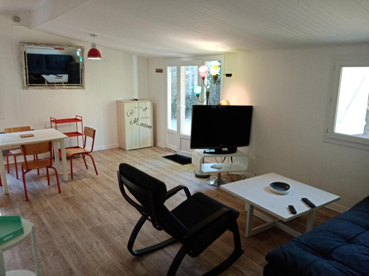 Chalet Agreable, A Proximite Du Centre Historique, Golf Academy Villeneuve-lès-Avignon Dış mekan fotoğraf